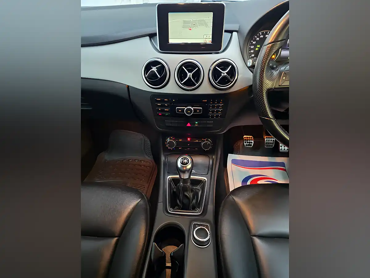 Used 2013 Mercedes-Benz B Class Sport White - Interior and Exterior details 12