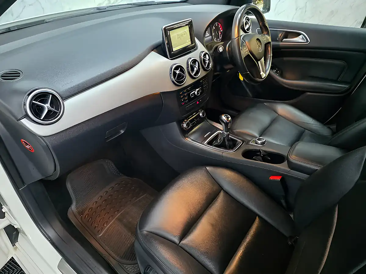 Used 2013 Mercedes-Benz B Class Sport White - Interior and Exterior details 13