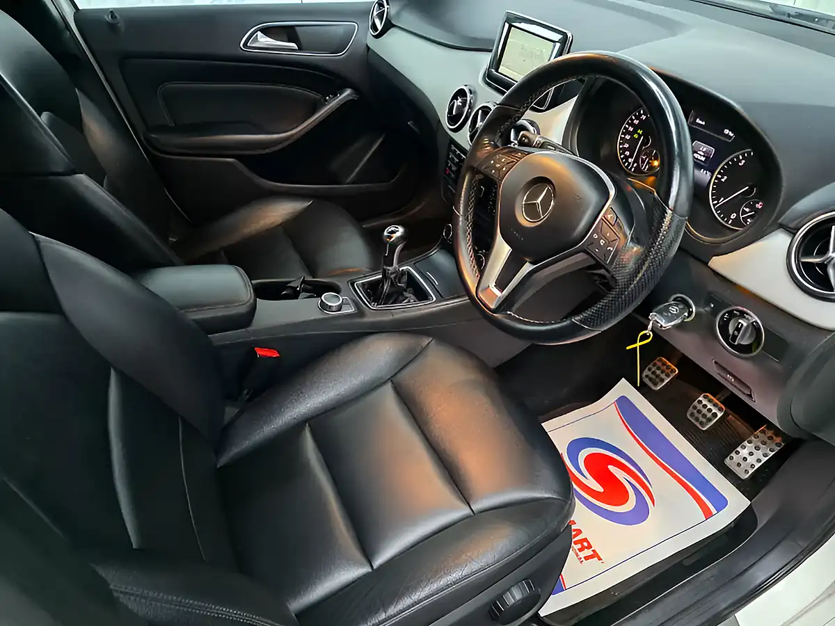 Used 2013 Mercedes-Benz B Class Sport White - Interior and Exterior details 15