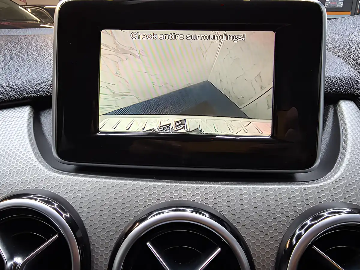 Used 2013 Mercedes-Benz B Class Sport White - Interior and Exterior details 17