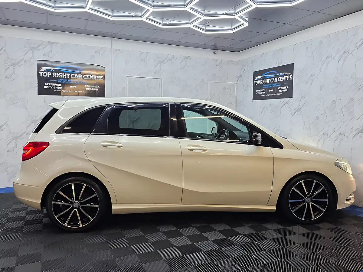 Used 2013 Mercedes-Benz B Class Sport White - Interior and Exterior details 9