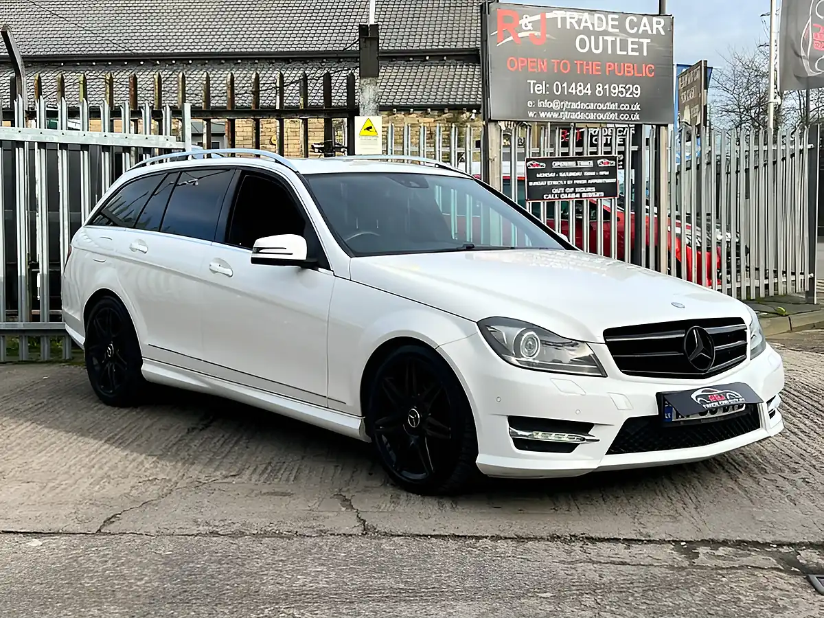 Used 2013 Mercedes-Benz C Class AMG Sport Plus White - Interior and Exterior details 4
