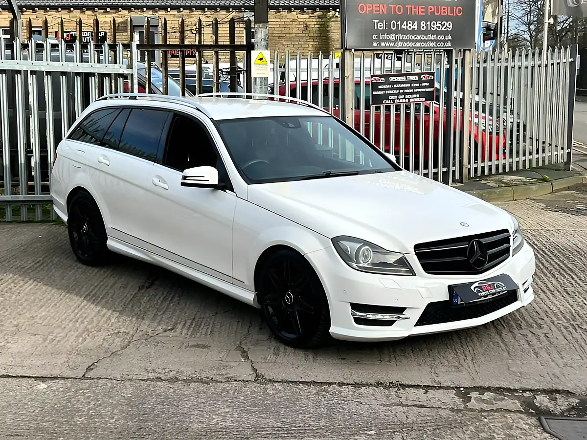 Used 2013 Mercedes-Benz C Class AMG Sport Plus White - Interior and Exterior details 5