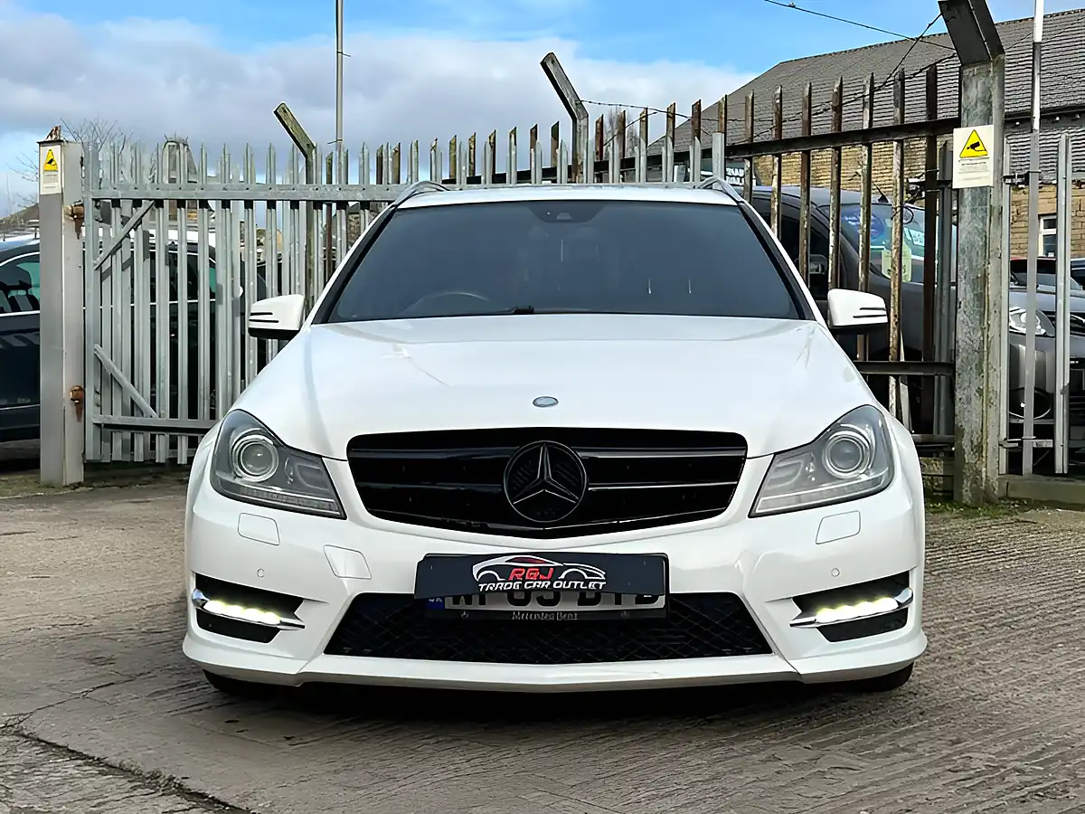 Used 2013 Mercedes-Benz C Class AMG Sport Plus White - Interior and Exterior details 6