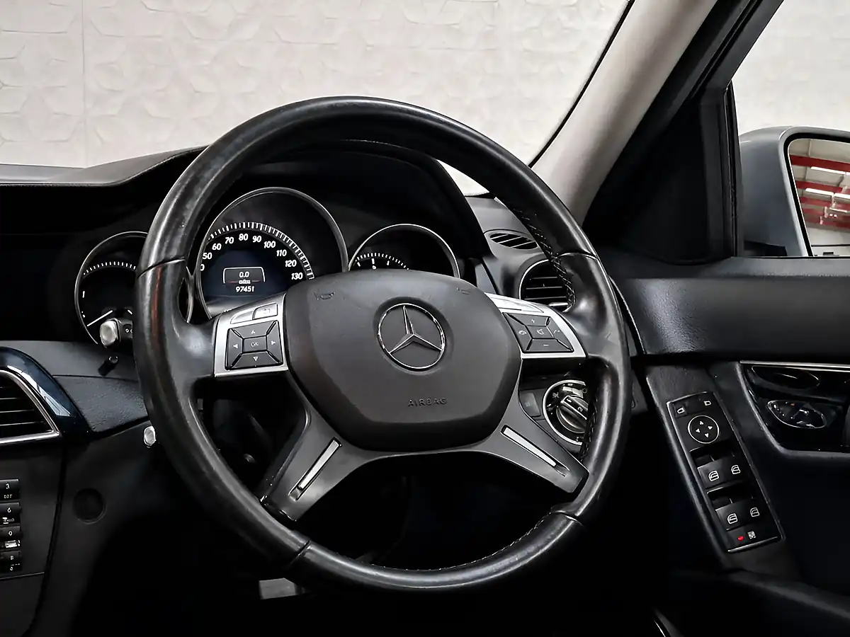Used 2013 Mercedes-Benz C Class Executive Se Magnetite Black - Interior and Exterior details 15