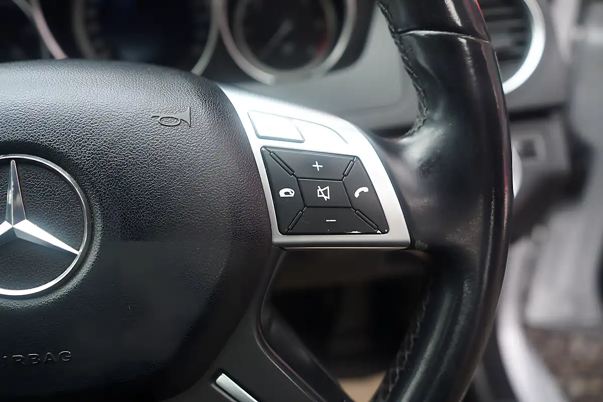 Used 2013 Mercedes-Benz C Class Executive Se Silver - Interior and Exterior details 15