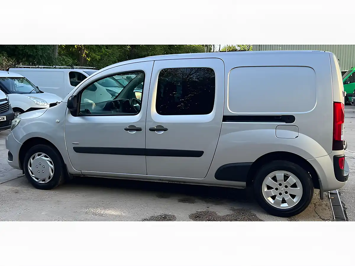 Used 2013 Mercedes-Benz Citan Crew Van Double Cab Silver - Interior and Exterior details 9