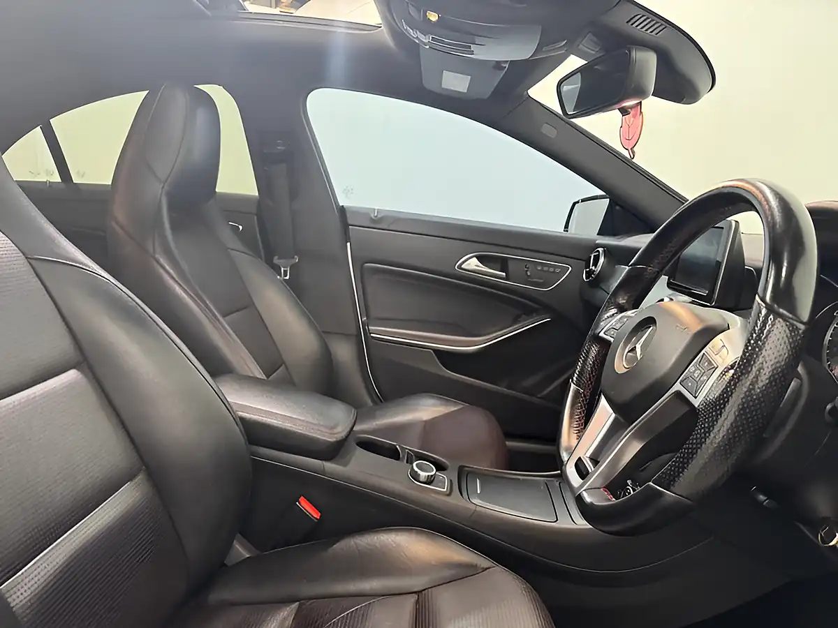 Used 2013 Mercedes-Benz Cla Class AMG Sport White - Interior and Exterior details 10