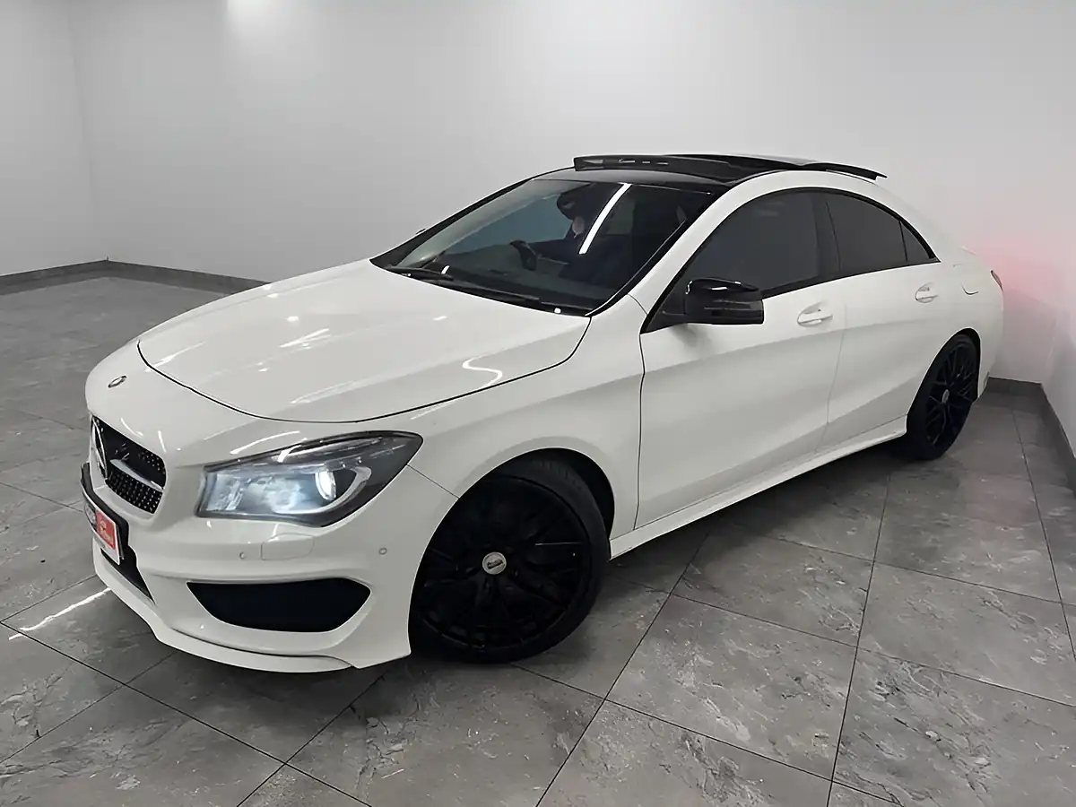 Used 2013 Mercedes-Benz Cla Class AMG Sport White - Interior and Exterior details 4
