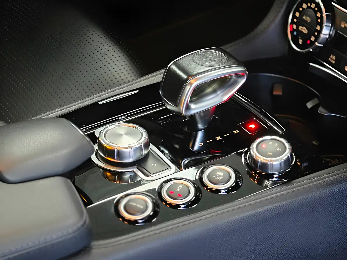 Used 2013 Mercedes-Benz Cls 63 AMG Coupe Black - Interior and Exterior details 15