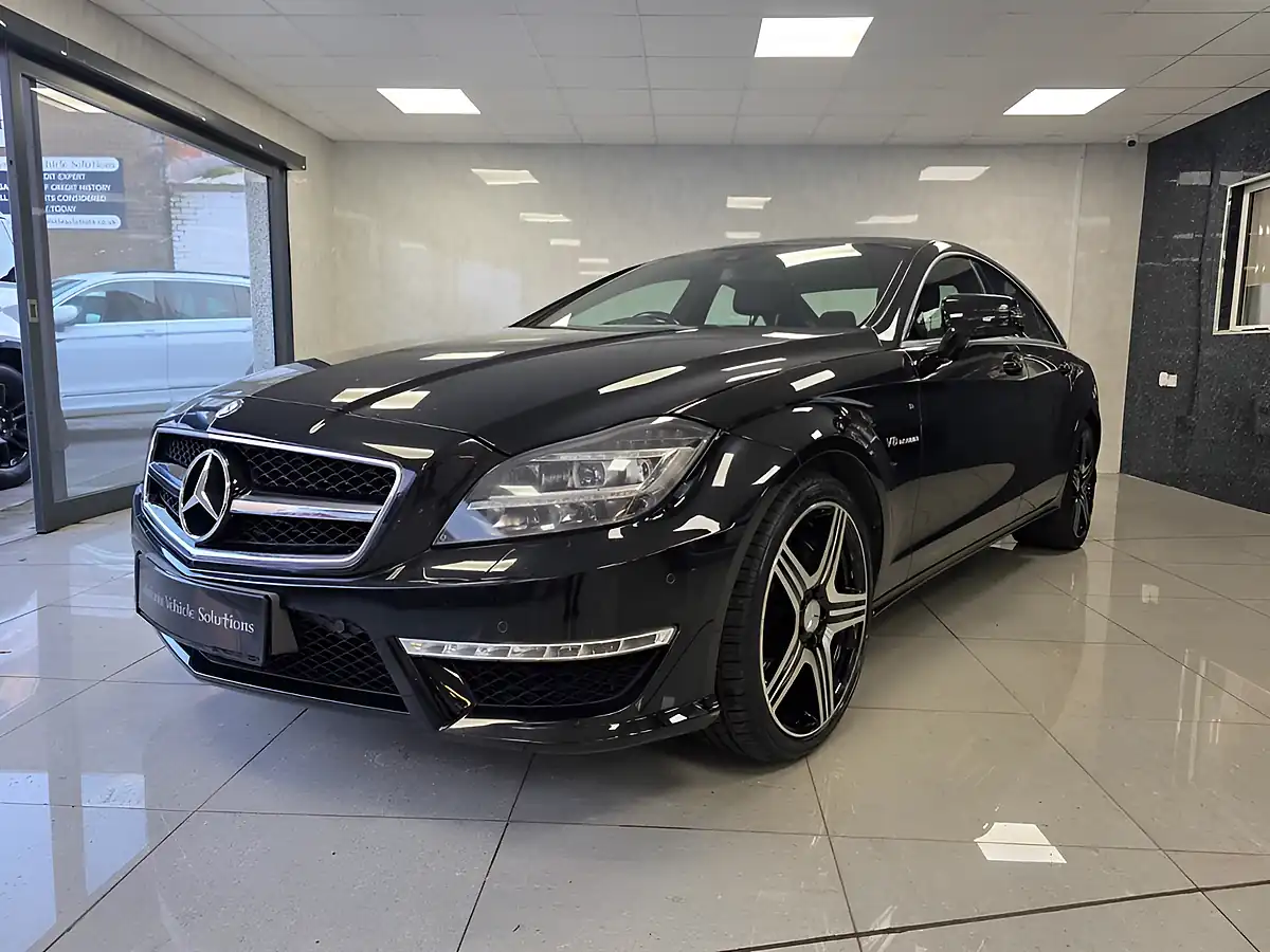 Used 2013 Mercedes-Benz Cls 63 AMG Coupe Black - Interior and Exterior details 17