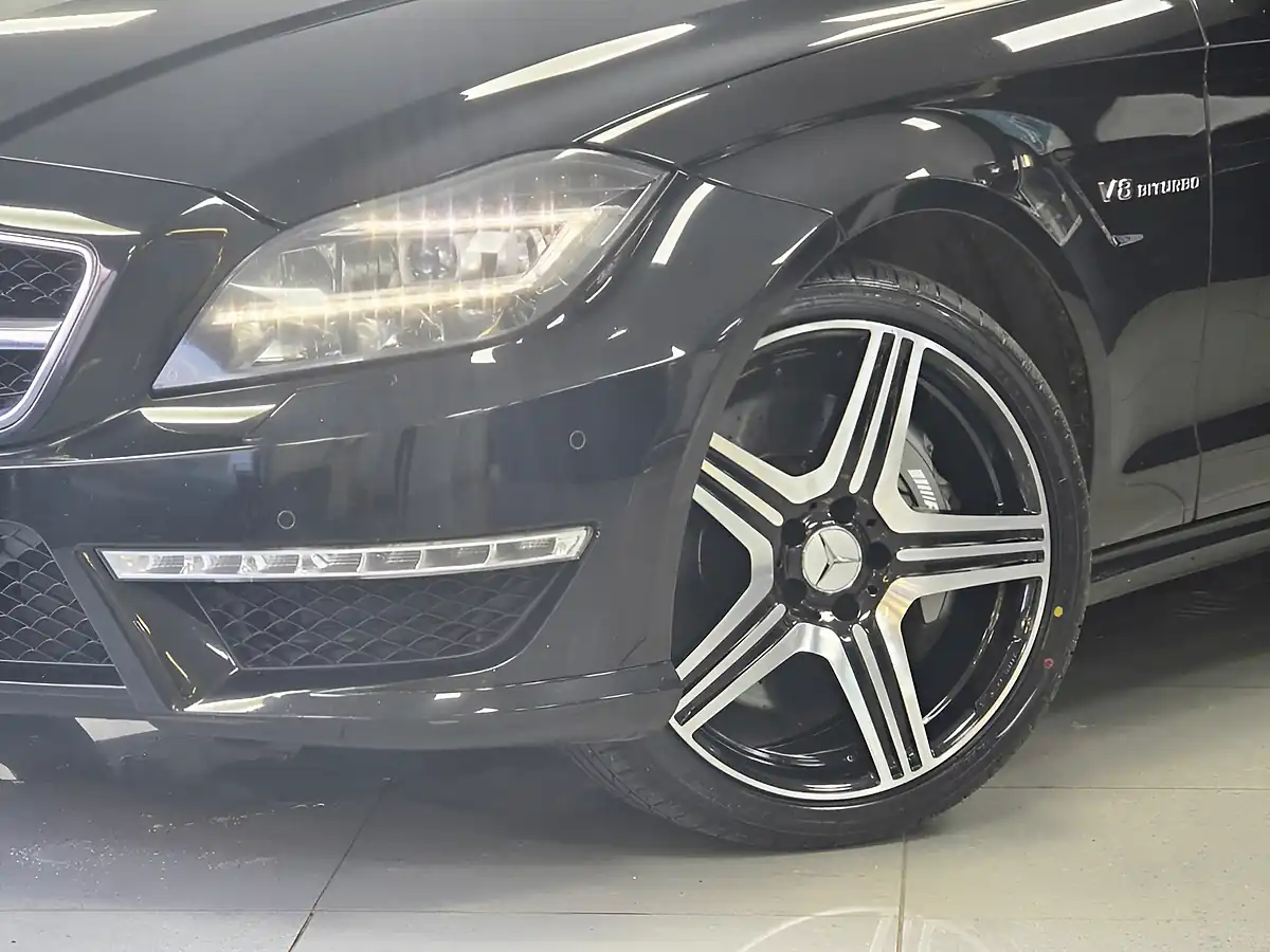 Used 2013 Mercedes-Benz Cls 63 AMG Coupe Black - Interior and Exterior details 19