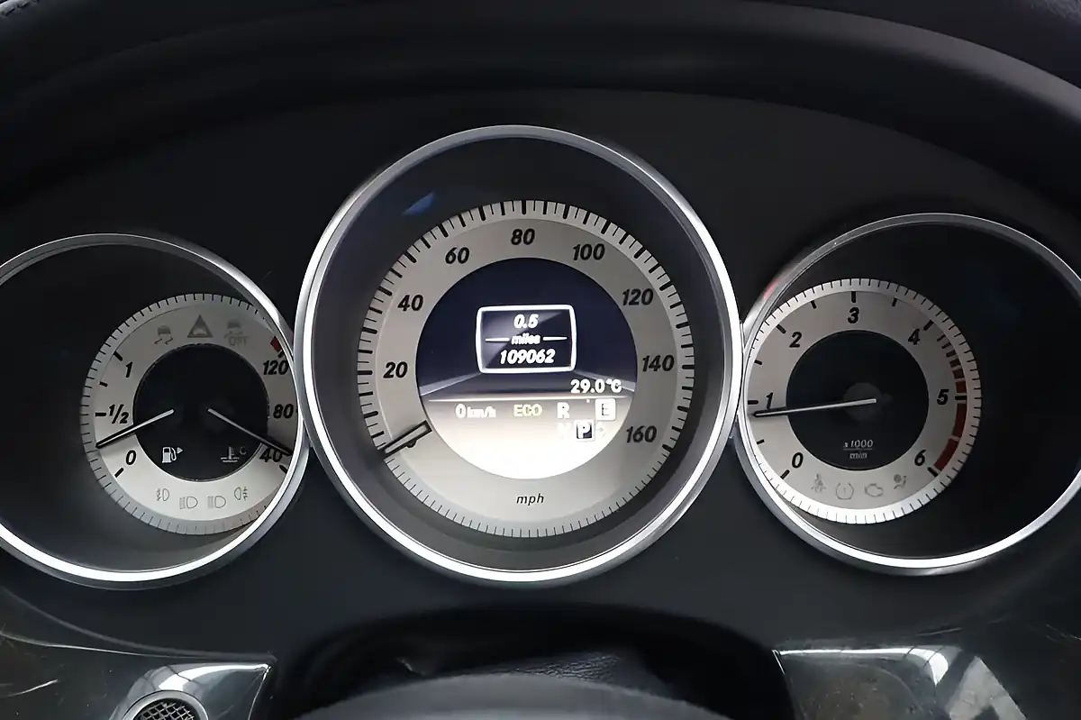 Used 2013 Mercedes-Benz Cls Sport Coupe Grey - Interior and Exterior details 14
