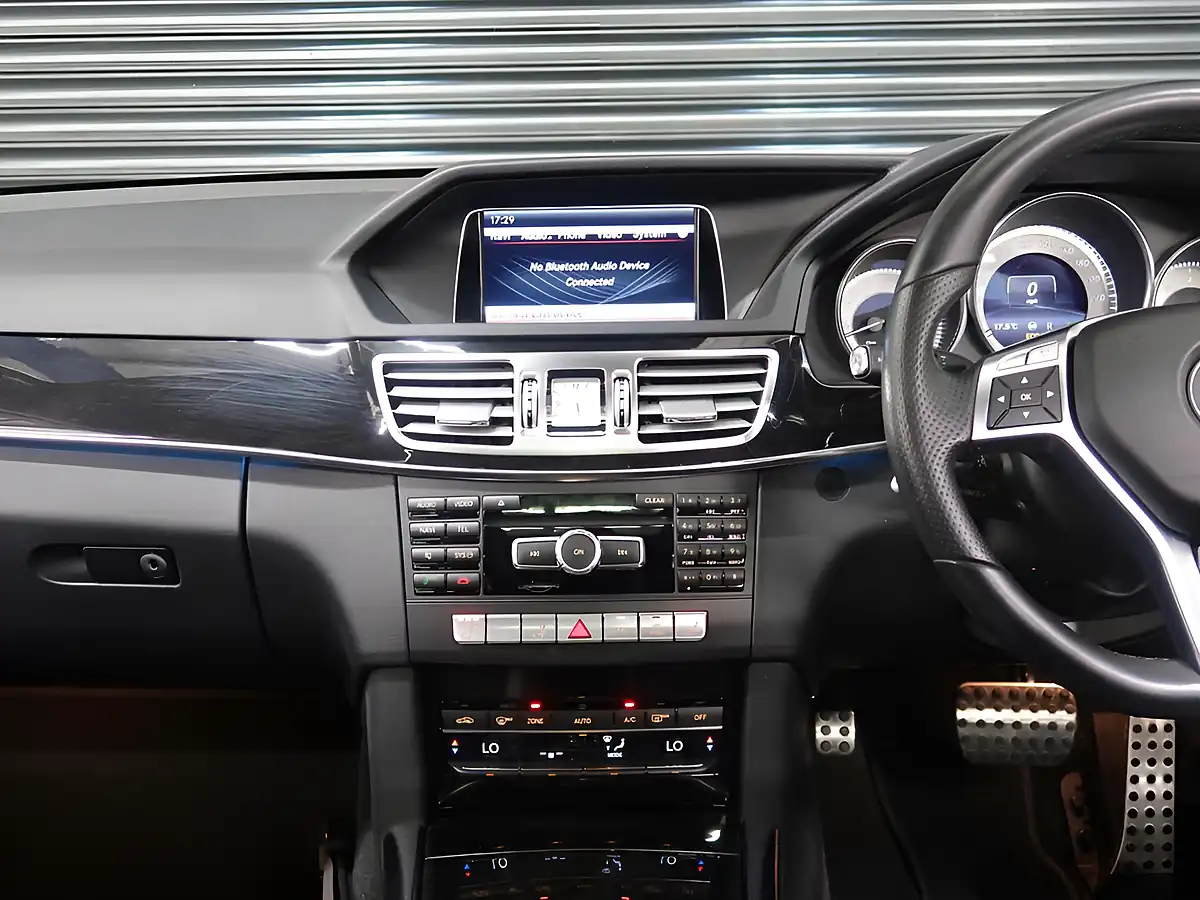 Used 2013 Mercedes-Benz E Class AMG Estate White - Interior and Exterior details 10