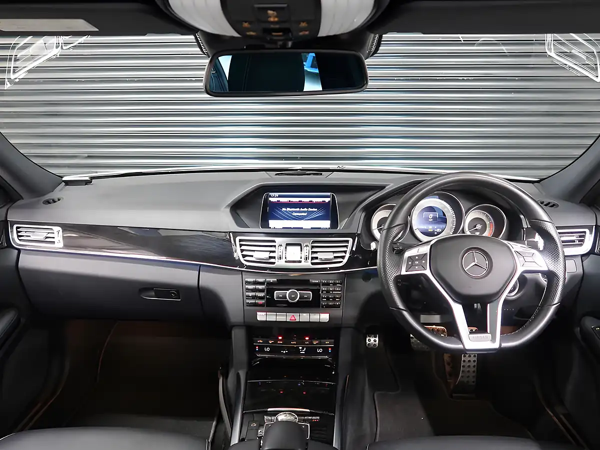 Used 2013 Mercedes-Benz E Class AMG Estate White - Interior and Exterior details 11
