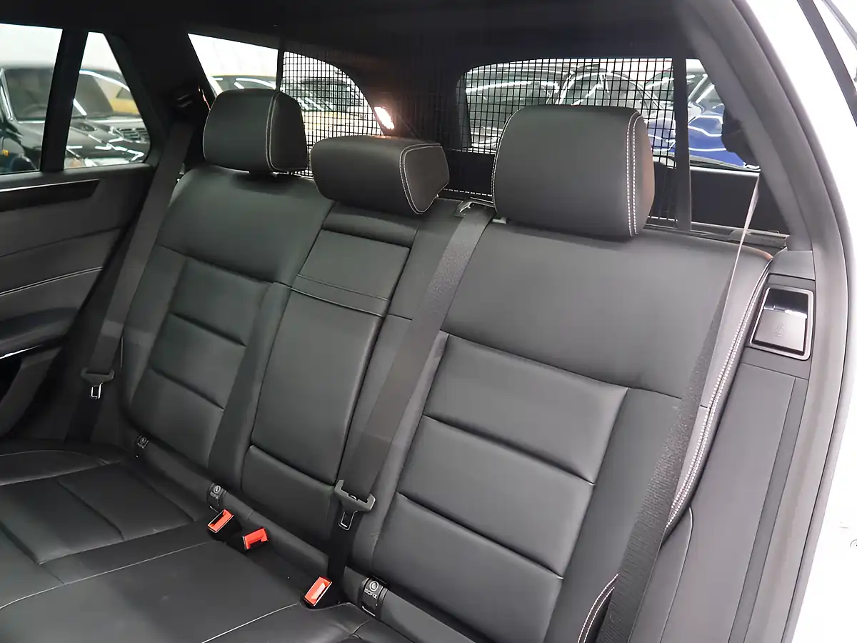 Used 2013 Mercedes-Benz E Class AMG Estate White - Interior and Exterior details 17