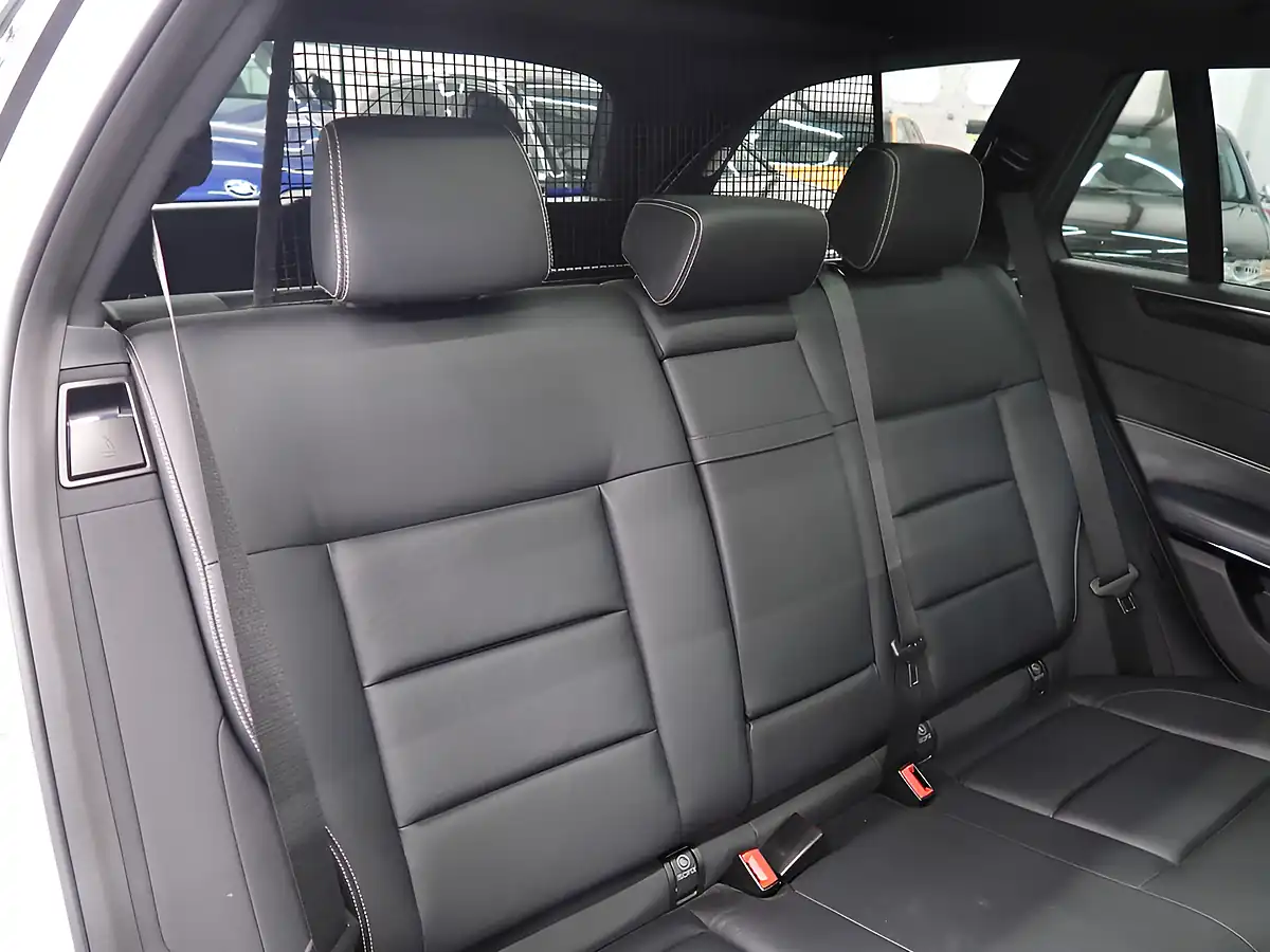 Used 2013 Mercedes-Benz E Class AMG Estate White - Interior and Exterior details 19