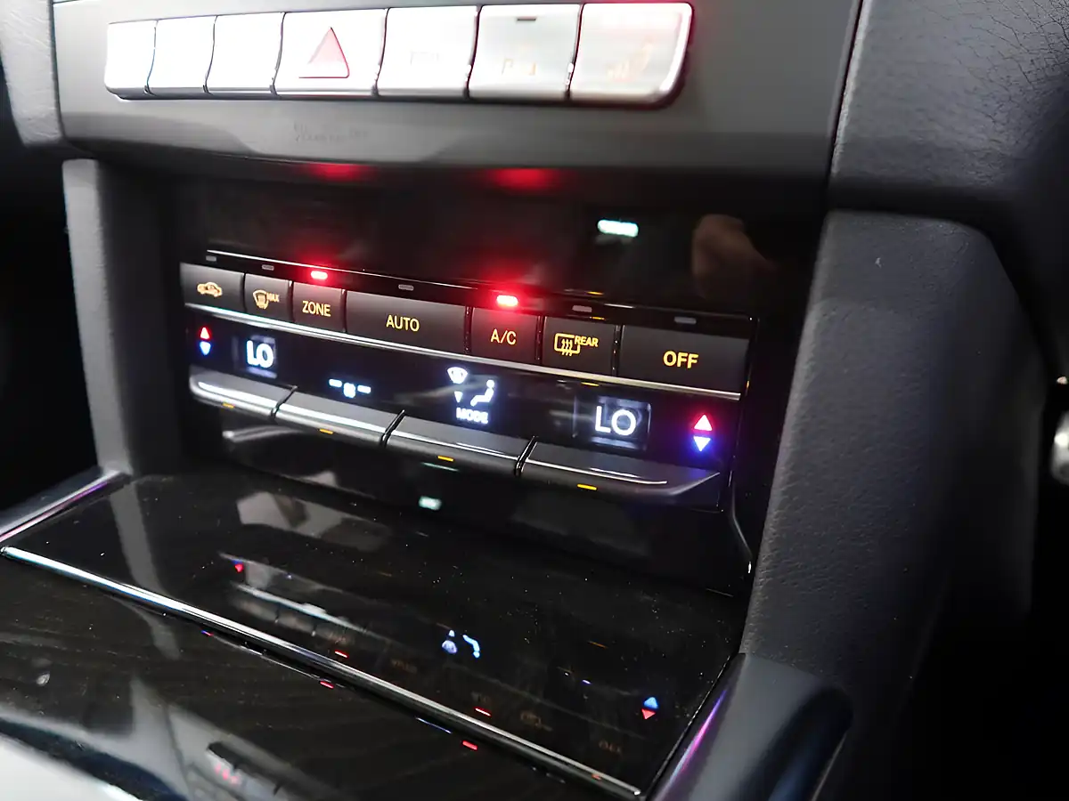 Used 2013 Mercedes-Benz E Class AMG Estate White - Interior and Exterior details 20
