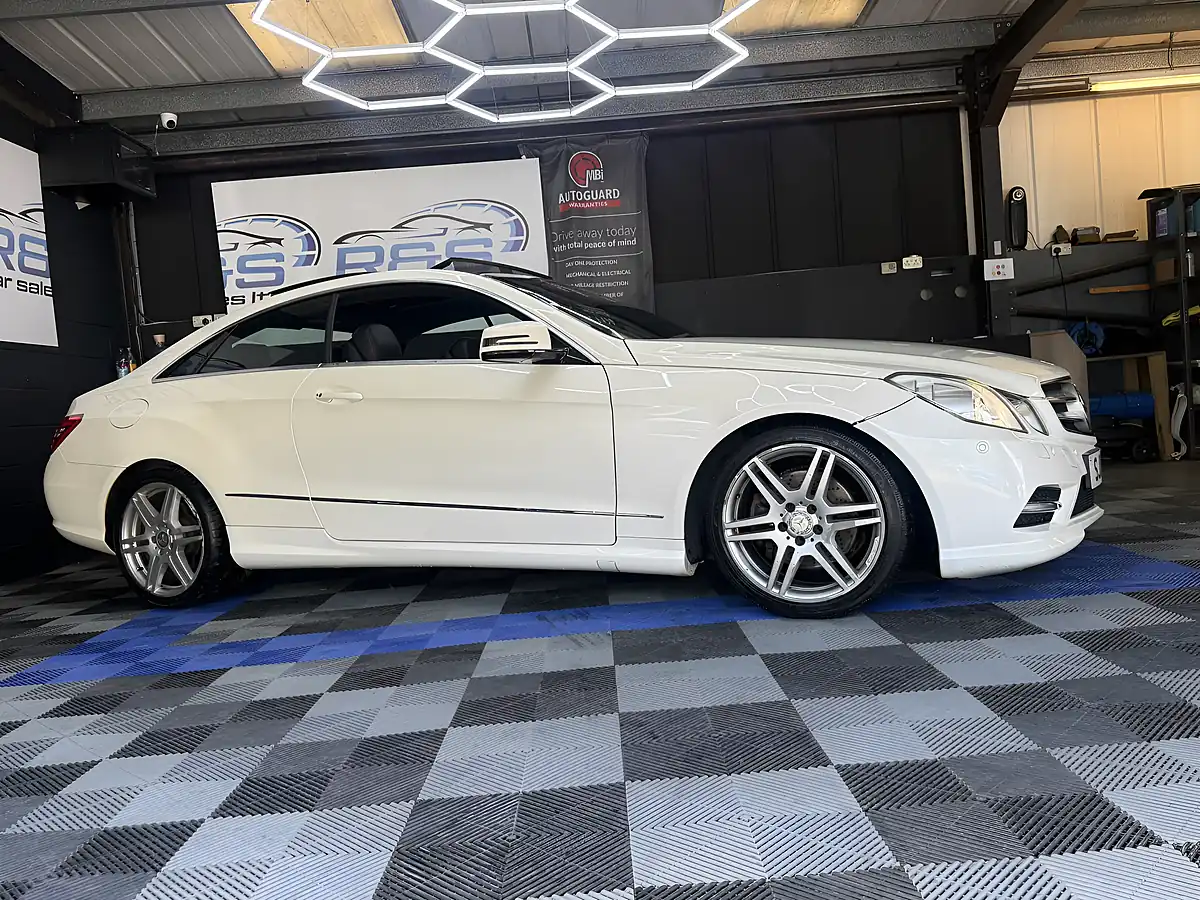 Used 2013 Mercedes-Benz E Class AMG Line Premium Plus Pearlescent White - Interior and Exterior details 3