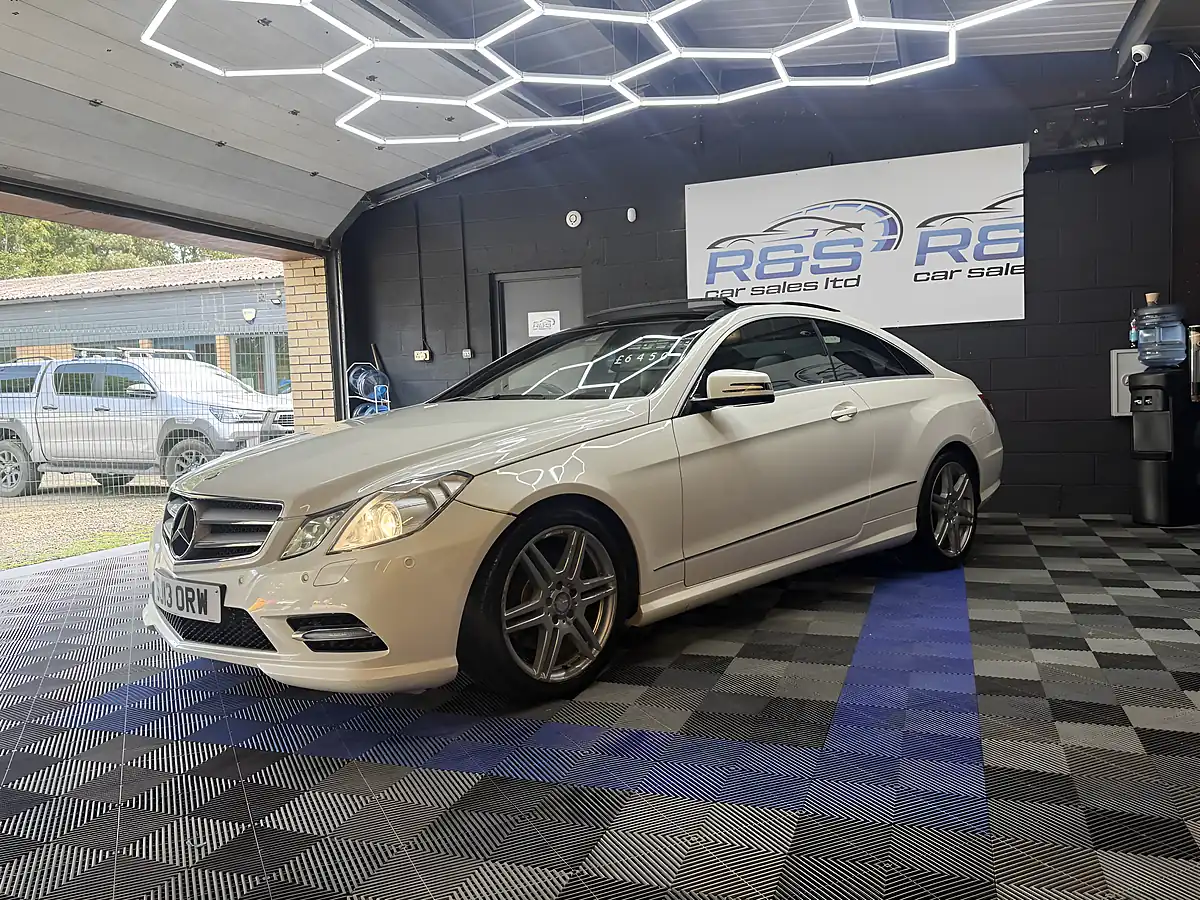 Used 2013 Mercedes-Benz E Class AMG Line Premium Plus Pearlescent White - Interior and Exterior details 5