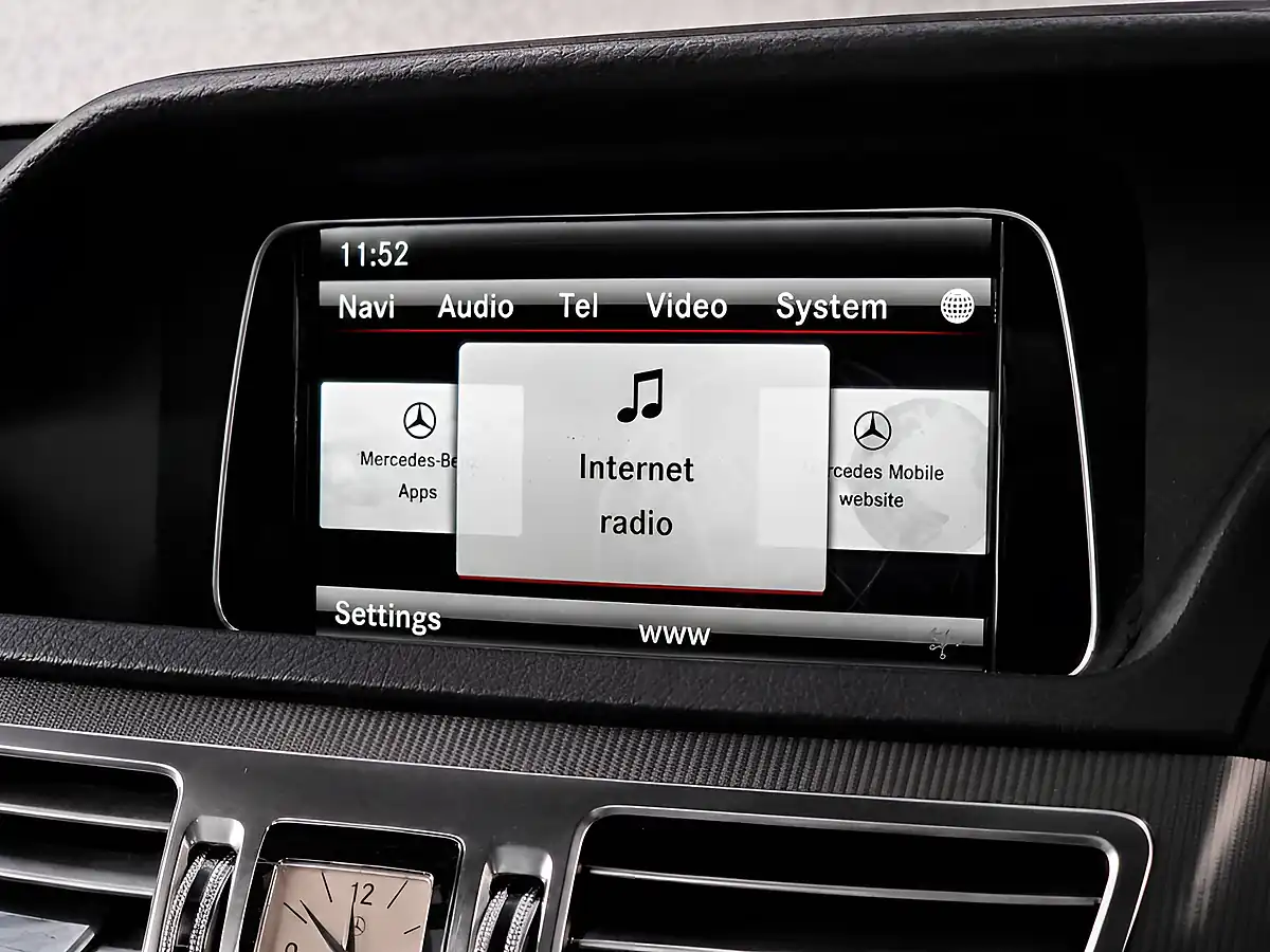 Used 2013 Mercedes-Benz E Class AMG Sport Designo Hyacinth Red - Interior and Exterior details 20