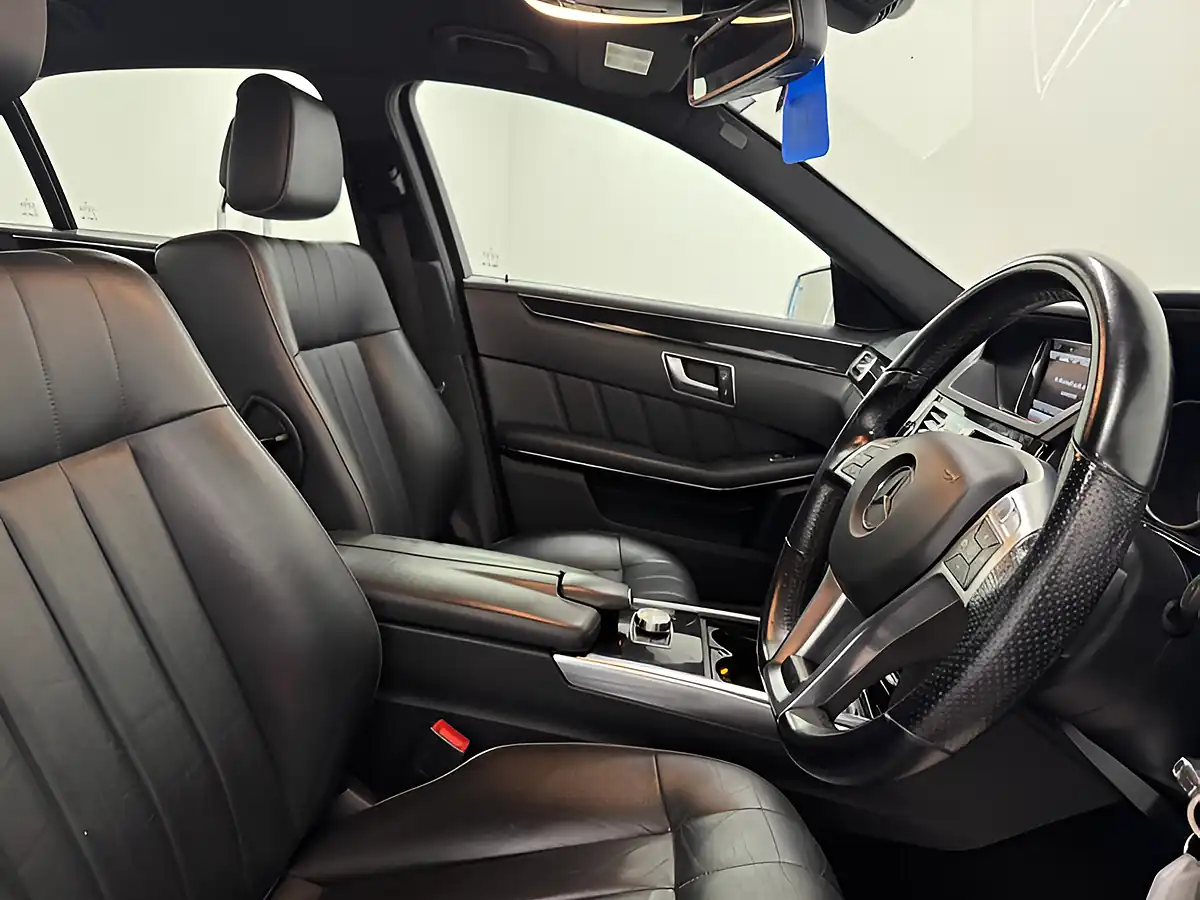 Used 2013 Mercedes-Benz E Class AMG Sport Silver - Interior and Exterior details 10