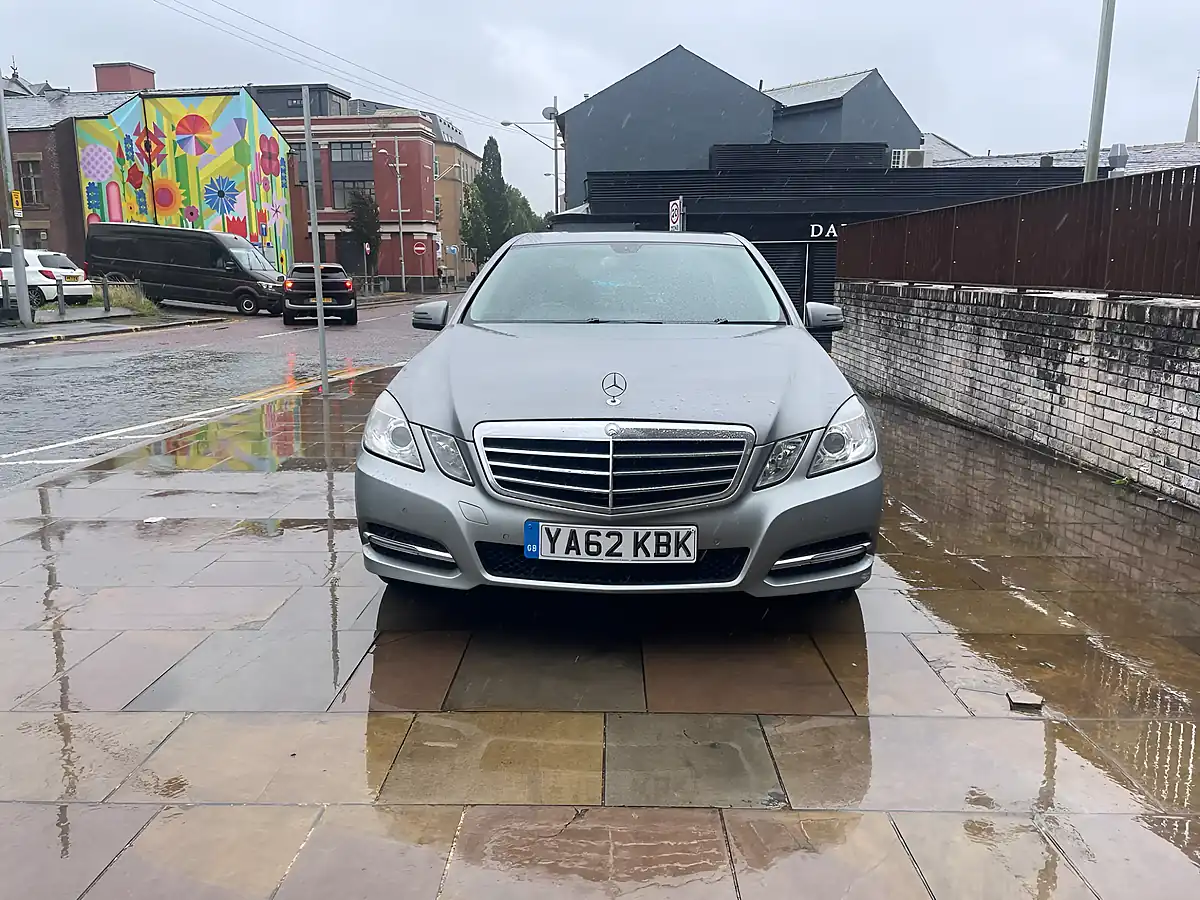Used 2013 Mercedes-Benz E Class Bluetec Grey - Front View