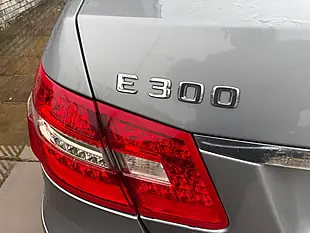 Used 2013 Mercedes-Benz E Class Bluetec Grey - Interior and Exterior details 10
