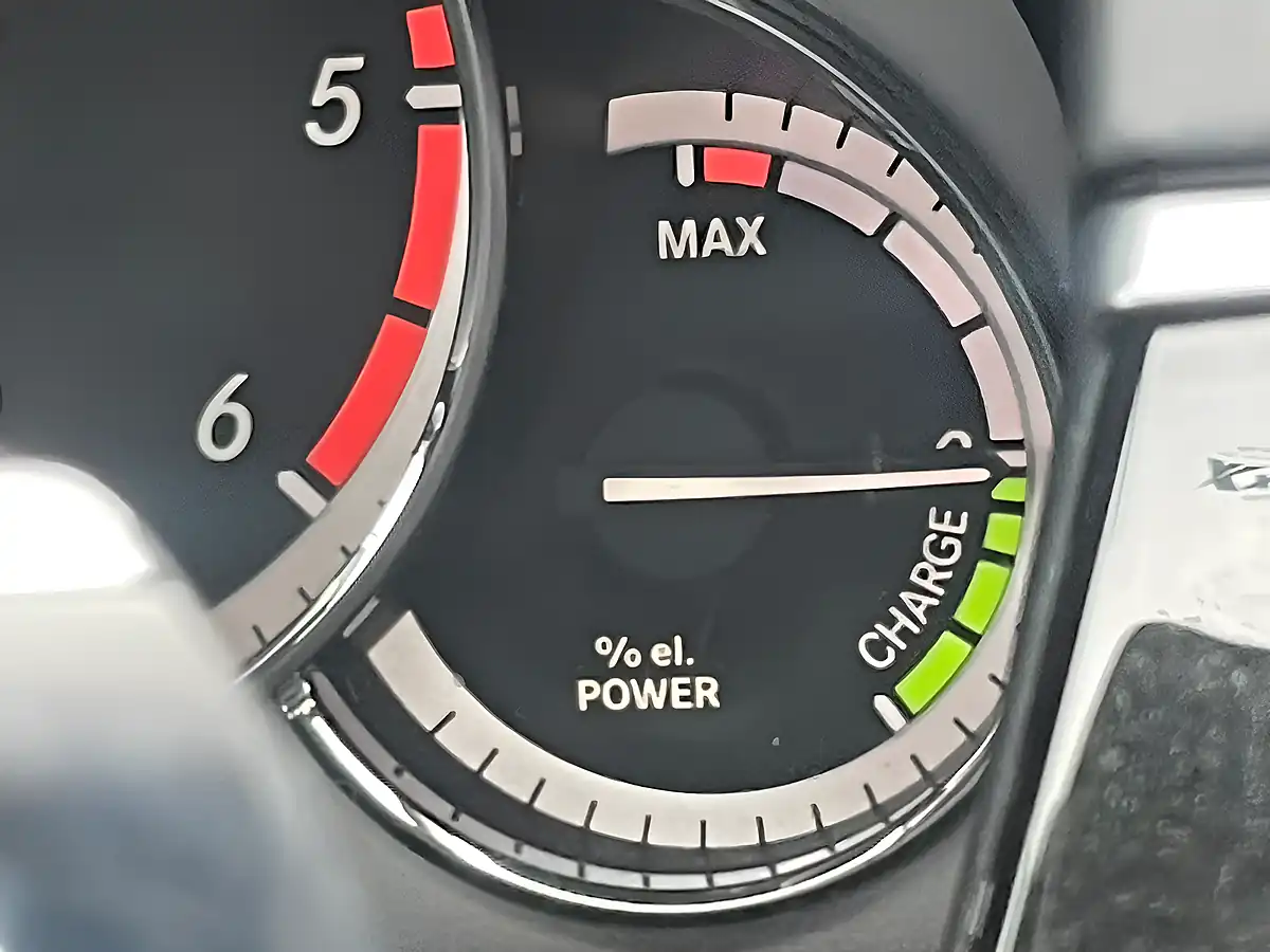Used 2013 Mercedes-Benz E Class Bluetec Grey - Interior and Exterior details 14