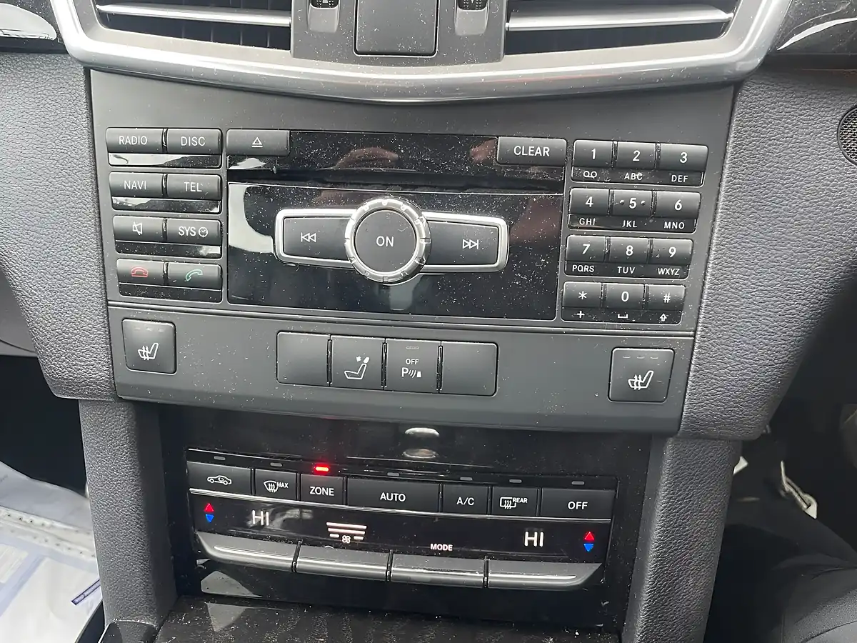 Used 2013 Mercedes-Benz E Class Bluetec Grey - Interior and Exterior details 15