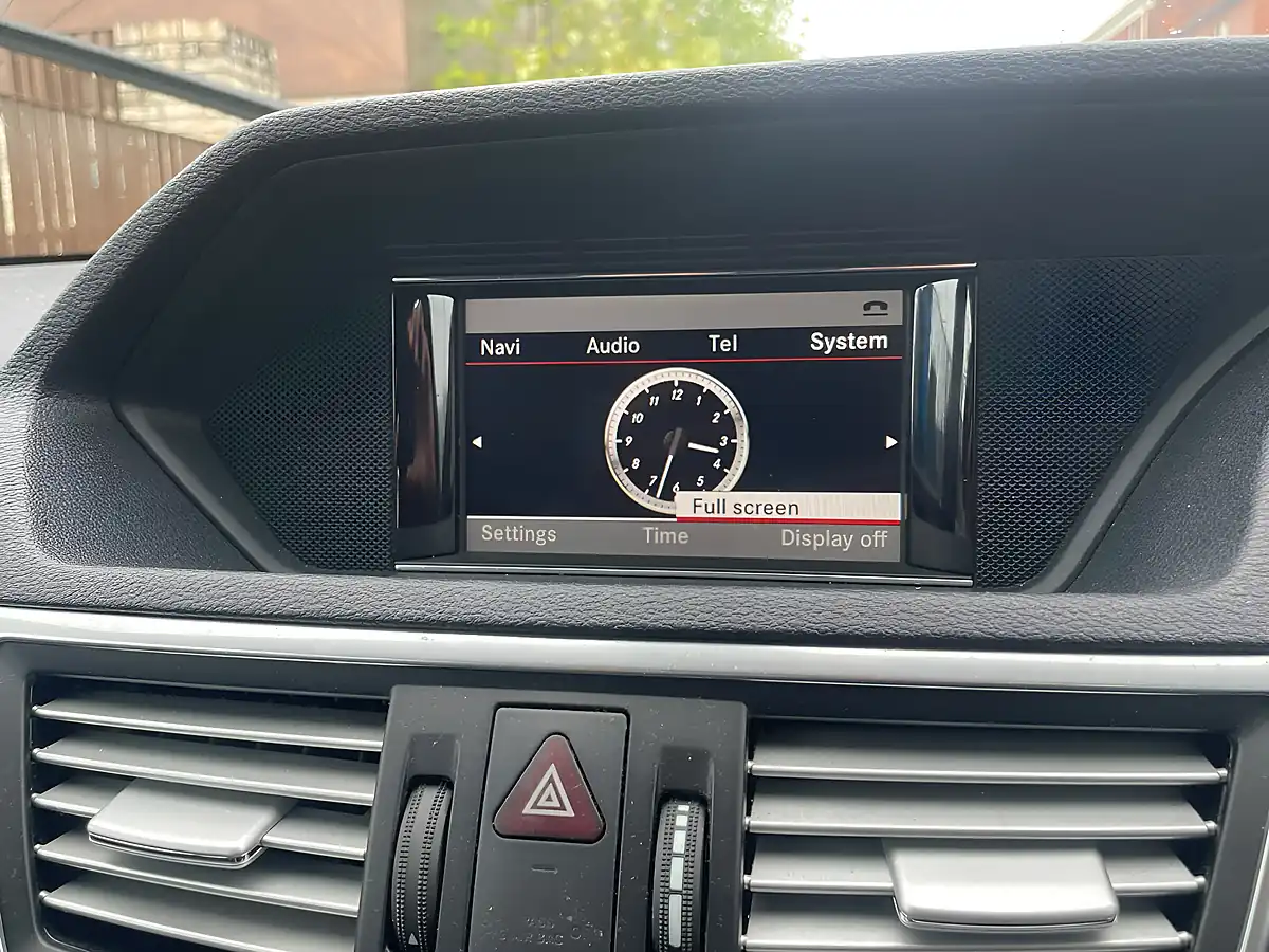 Used 2013 Mercedes-Benz E Class Bluetec Grey - Interior and Exterior details 16