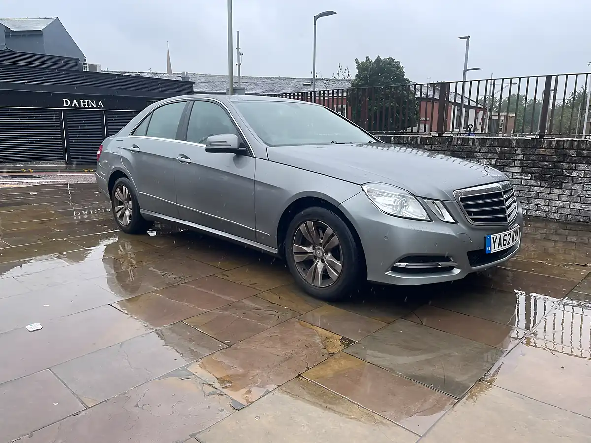 Used 2013 Mercedes-Benz E Class Bluetec Grey - Interior and Exterior details 2