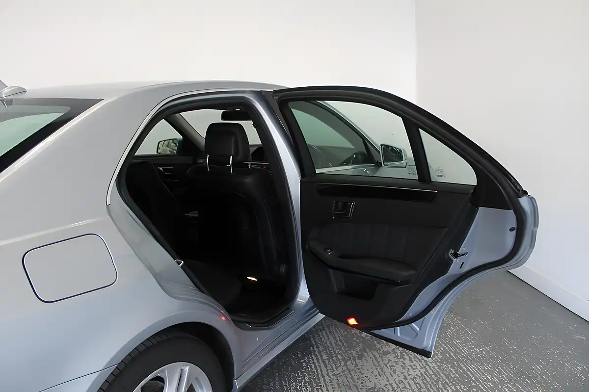 Used 2013 Mercedes-Benz E Class G-Tronic+ Euro 5 Silver - Interior and Exterior details 12