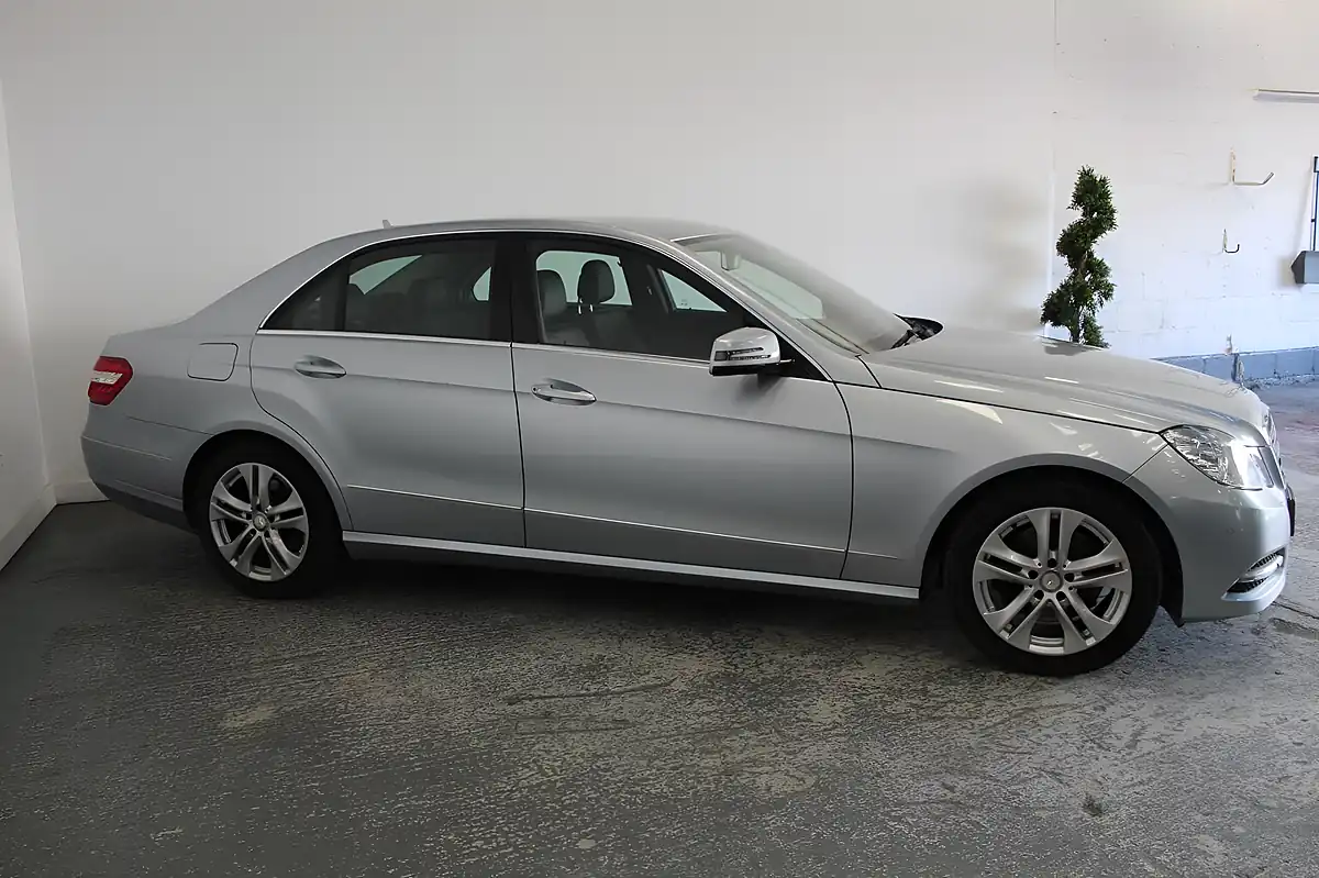Used 2013 Mercedes-Benz E Class G-Tronic+ Euro 5 Silver - Interior and Exterior details 3