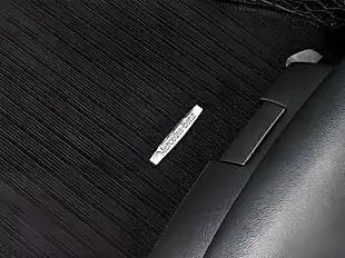Used 2013 Mercedes-Benz E Class Se Designo Hyacinth Red - Interior and Exterior details 11