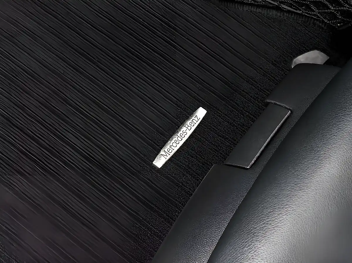 Used 2013 Mercedes-Benz E Class Se Designo Hyacinth Red - Interior and Exterior details 11