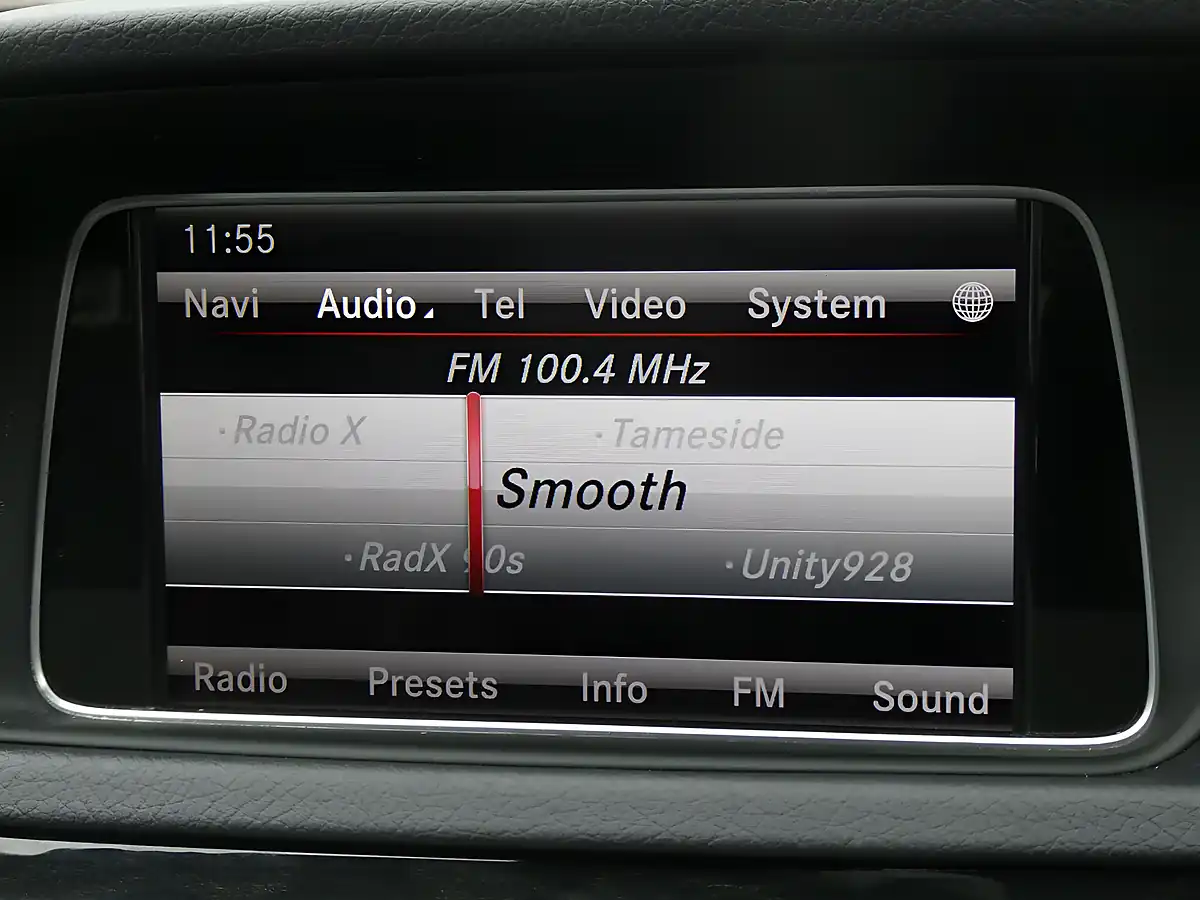 Used 2013 Mercedes-Benz E Class Se Grey - Interior and Exterior details 10