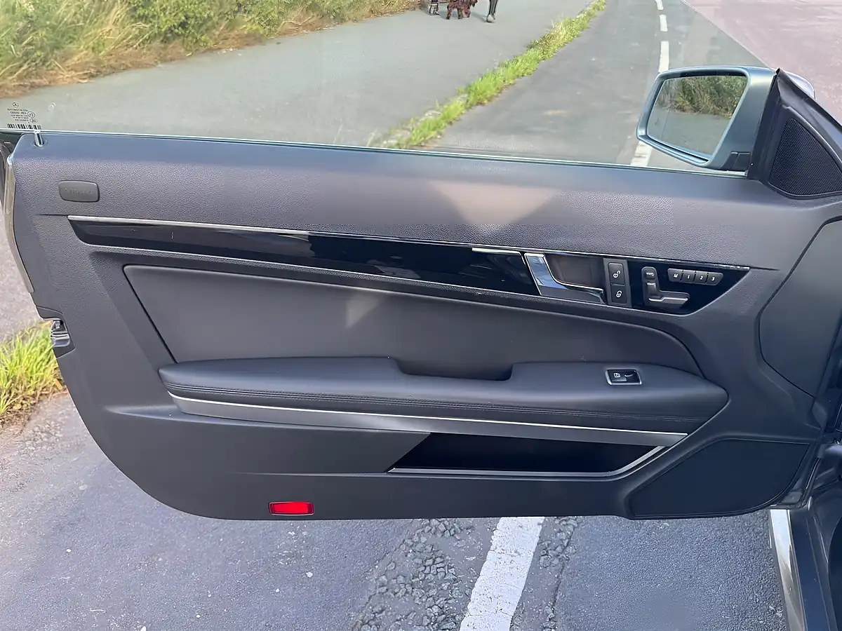 Used 2013 Mercedes-Benz E-Class Sport Cabriolet Silver - Interior and Exterior details 14