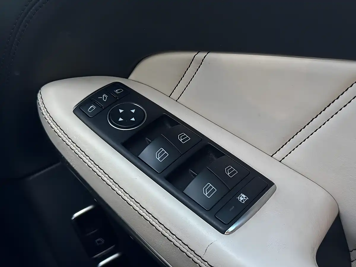 Used 2013 Mercedes-Benz Gl Class AMG Black - Interior and Exterior details 15
