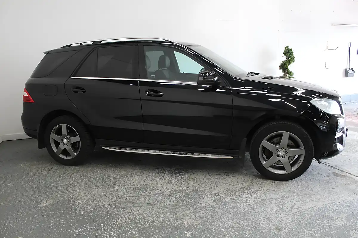 Used 2013 Mercedes-Benz M Class AMG Sport Black - Interior and Exterior details 3
