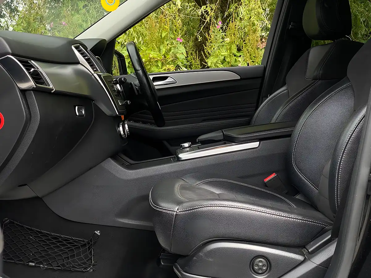 Used 2013 Mercedes-Benz M Class AMG Sport Black - Interior and Exterior details 10