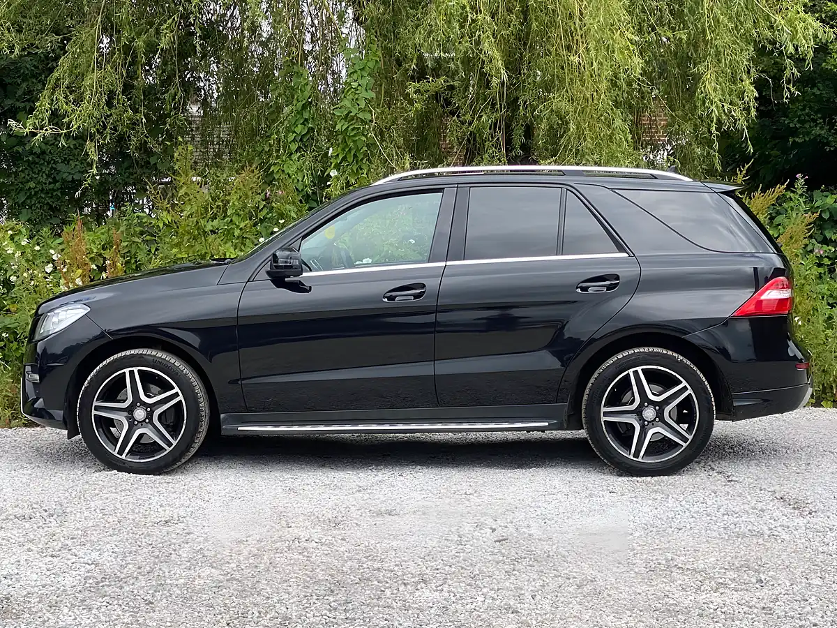 Used 2013 Mercedes-Benz M Class AMG Sport Black - Interior and Exterior details 9