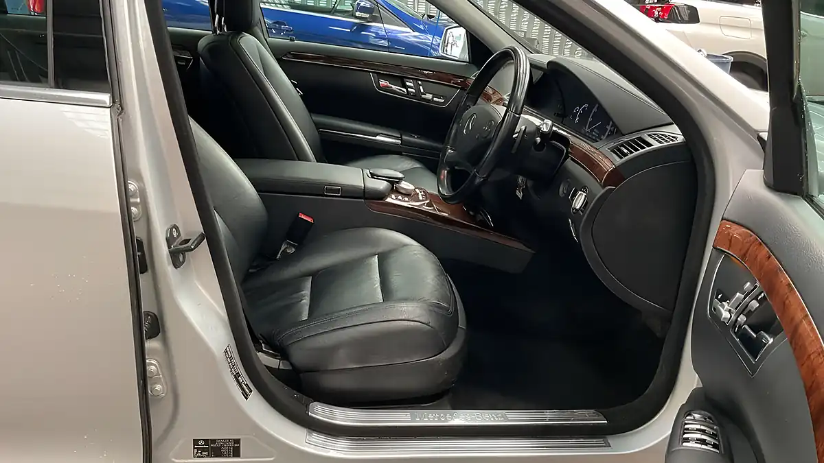 Used 2013 Mercedes-Benz S Class S350L Silver - Interior and Exterior details 17