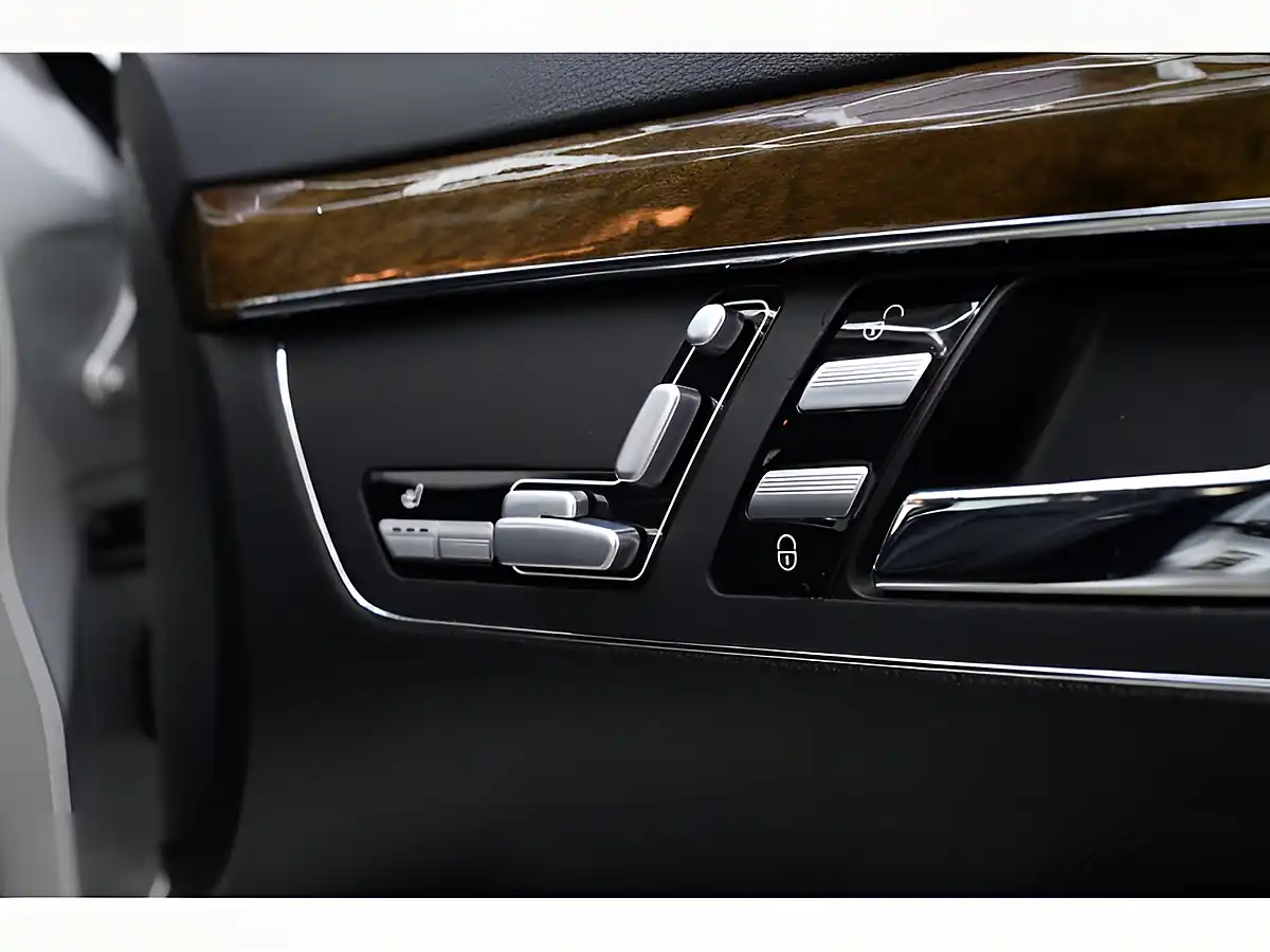 Used 2013 Mercedes-Benz S Class Silver - Interior and Exterior details 12