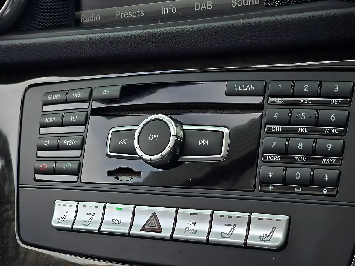 Used 2013 Mercedes-Benz Sl AMG Diamond White - Interior and Exterior details 13