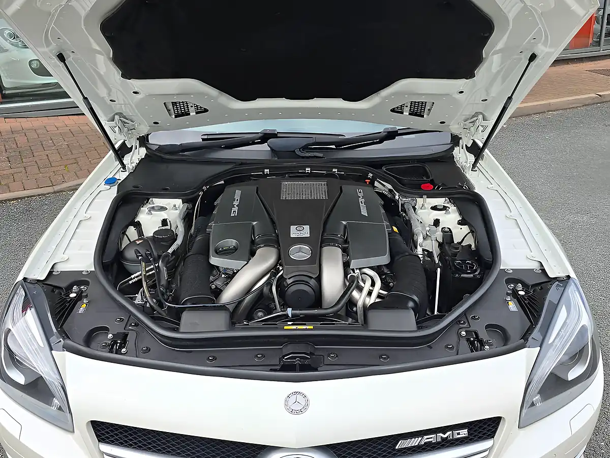 Used 2013 Mercedes-Benz Sl AMG Diamond White - Interior and Exterior details 14