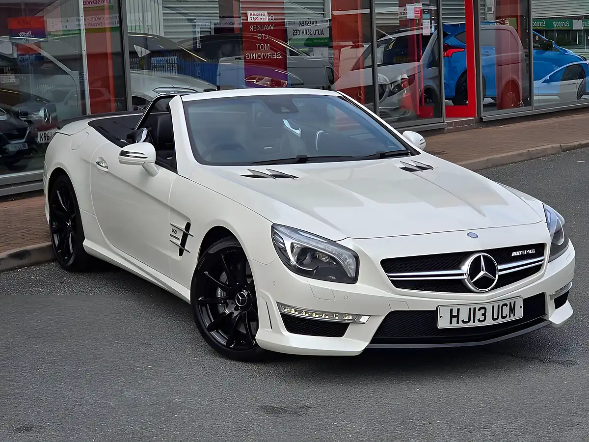 Used 2013 Mercedes-Benz Sl AMG Diamond White - Interior and Exterior details 7