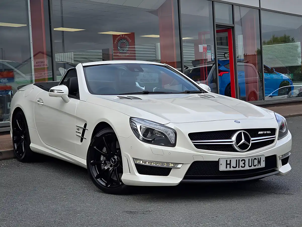 Used 2013 Mercedes-Benz Sl AMG Diamond White - Interior and Exterior details 9