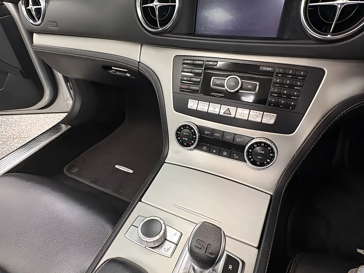 Used 2013 Mercedes-Benz Sl Class Convertible Silver - Interior and Exterior details 13