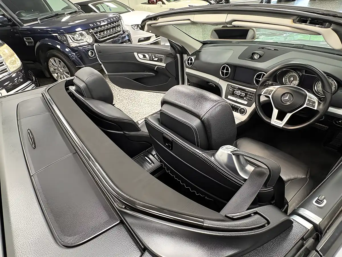Used 2013 Mercedes-Benz Sl Class Convertible Silver - Interior and Exterior details 6